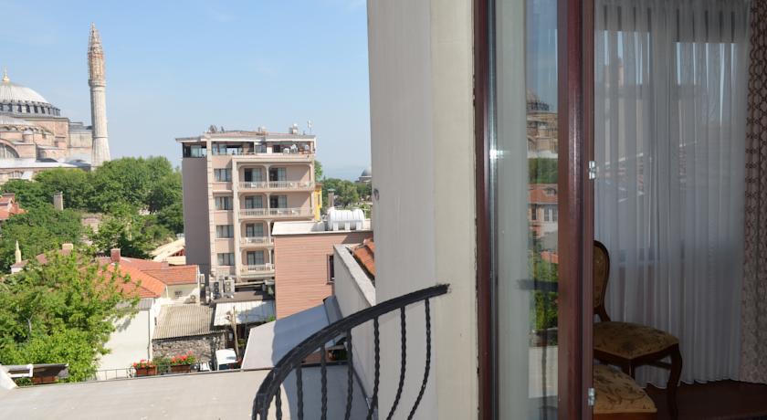 The Istanbul Hotel Екстер'єр фото