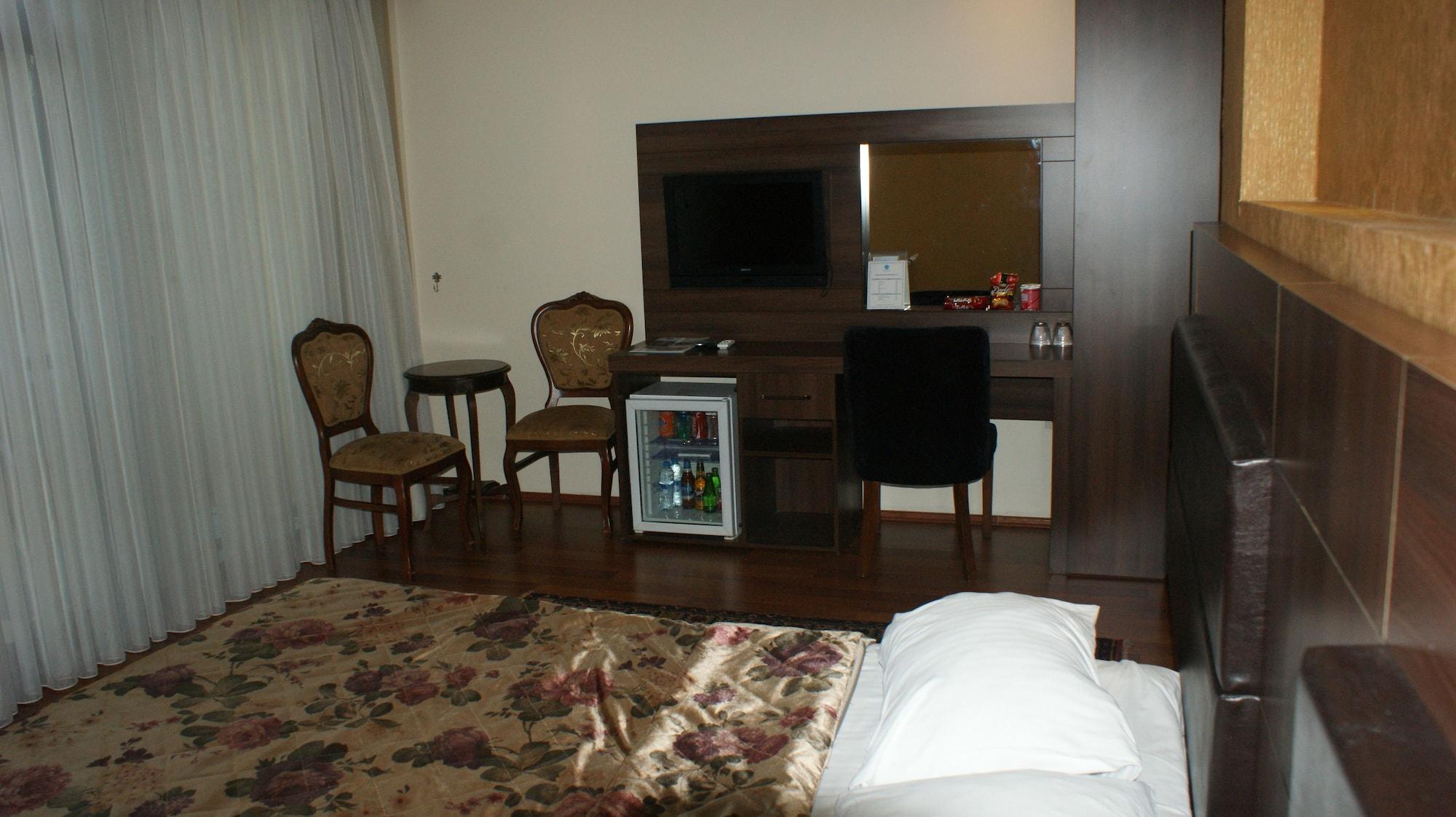 The Istanbul Hotel Екстер'єр фото