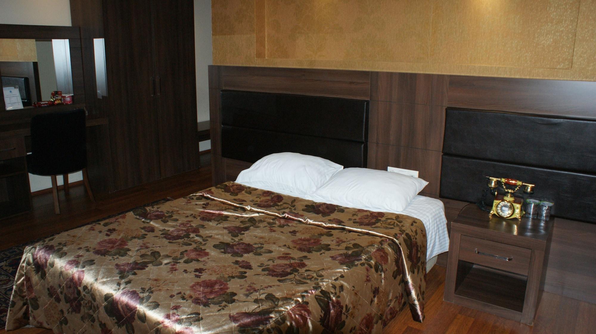 The Istanbul Hotel Екстер'єр фото