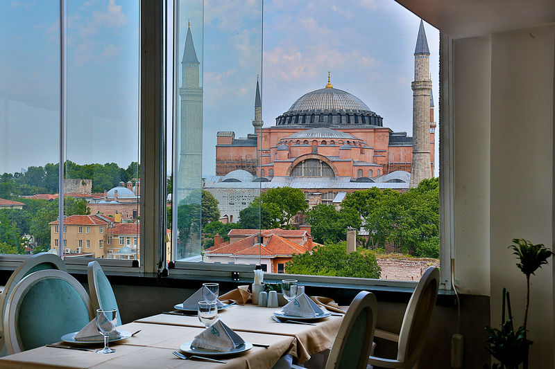 The Istanbul Hotel Екстер'єр фото